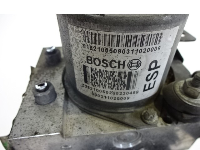 ABS AGREGAT S PUMPO OEM N. 51821005 ORIGINAL REZERVNI DEL FIAT BRAVO 198 (02/2007 - 2010) BENZINA/GPL LETNIK 2009