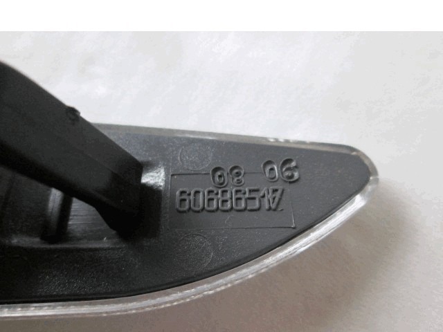 SPREDNJI INDIKATOR OEM N. 60686517 ORIGINAL REZERVNI DEL FIAT ULYSSE 179 MK2 (2002 - 2010) DIESEL LETNIK 2003