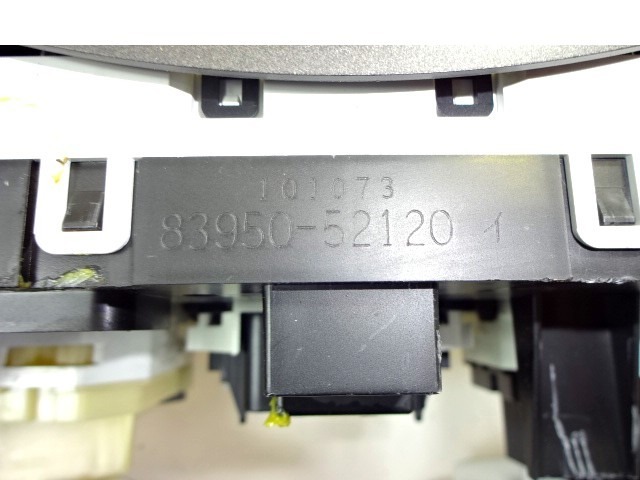 NADZOR KLIMATSKE NAPRAVE OEM N. 83950-52120 ORIGINAL REZERVNI DEL SUBARU TREZIA (2011 - 2014)DIESEL LETNIK 2011