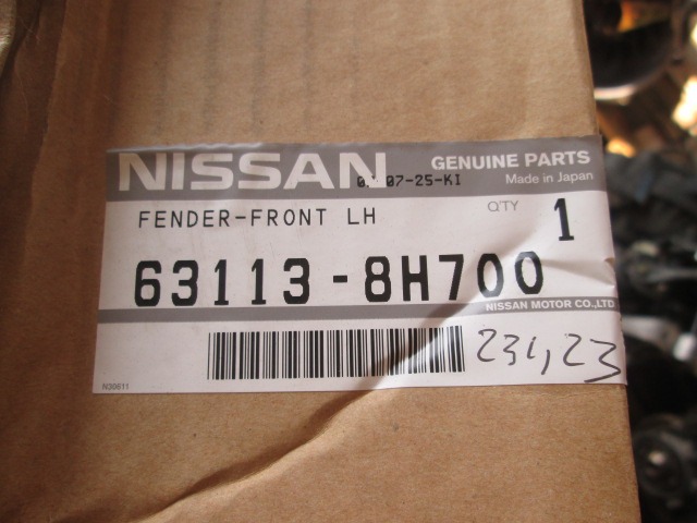 SPREDNJI BLATNIK OEM N. 63113-8H700 ORIGINAL REZERVNI DEL NISSAN X-TRAIL T30 (2001 - 08/2007) DIESEL LETNIK 2004