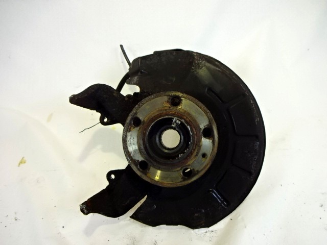 LEVI VRTLJIVI LEZAJ / PESTO KOLESA Z LEZAJEM SPREDAJ OEM N. 6Q0407255AC 6Q0407621BP ORIGINAL REZERVNI DEL VOLKSWAGEN POLO 9N R (2005 - 10/2009) BENZINA LETNIK 2005
