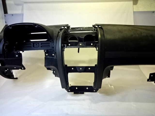 ARMATURNA PLOSCA OEM N. 5306110-K00 ORIGINAL REZERVNI DEL GREAT WALL HOVER H5 (dal 2011) BENZINA/GPL LETNIK 2011