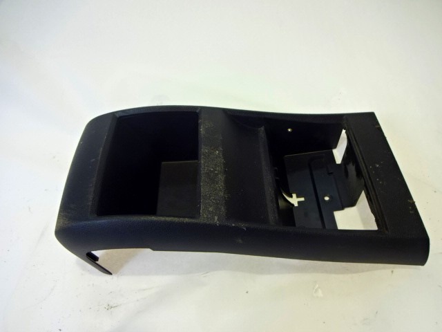 SREDINSKA KONZOLA  OEM N. A1696830091 ORIGINAL REZERVNI DEL MERCEDES CLASSE B W245 T245 5P (2005 - 2011) DIESEL LETNIK 2011