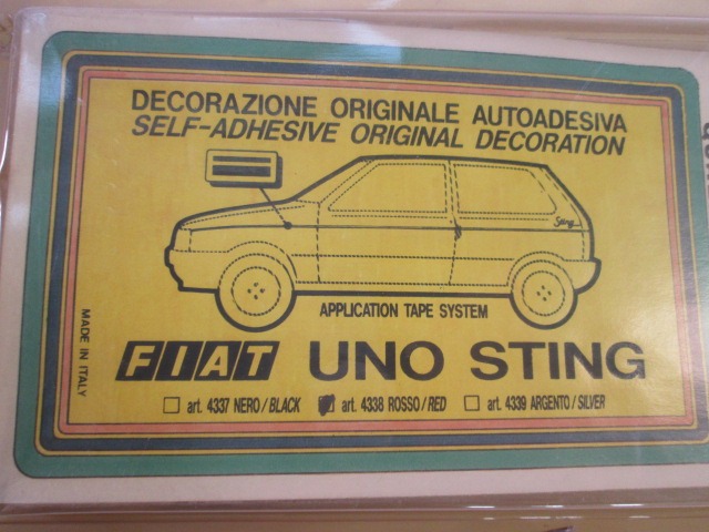 ZUNANJI PROFILI IN LETVE OEM N. 4338 ORIGINAL REZERVNI DEL FIAT UNO 146 MK1 (1983 -1989)BENZINA LETNIK 1983
