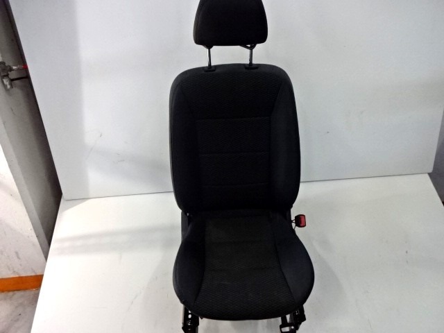 SPREDNJI DESNI SEDE? BLAGO OEM N. SEADPMBCLASBW245BR5P ORIGINAL REZERVNI DEL MERCEDES CLASSE B W245 T245 5P (2005 - 2011) DIESEL LETNIK 2011