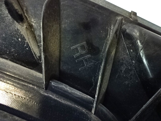 ZADNJI DESNI ZAROMETI OEM N. 924202K010 ORIGINAL REZERVNI DEL KIA SOUL AM MK1 (2008 - 2013) DIESEL LETNIK 2009