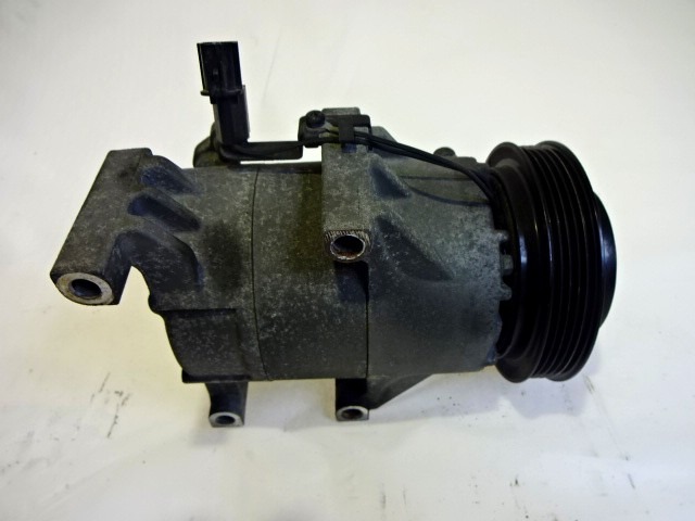 KOMPRESOR KLIME  OEM N. F500FG8CA02 ORIGINAL REZERVNI DEL KIA SOUL AM MK1 (2008 - 2013) DIESEL LETNIK 2009