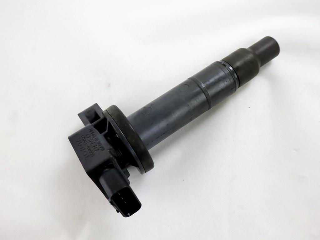 VZIGALNE TULJAVE OEM N. 90080-19021 ORIGINAL REZERVNI DEL TOYOTA YARIS P9 MK2 (01/2006 - 2009) BENZINA LETNIK 2008