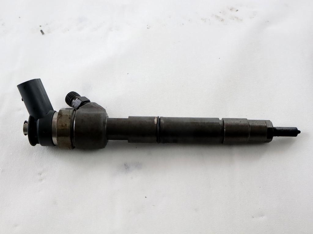 INJEKTORJI DIESEL OEM N. A6400700787 ORIGINAL REZERVNI DEL MERCEDES CLASSE B W245 T245 5P (2005 - 2011) DIESEL LETNIK 2006