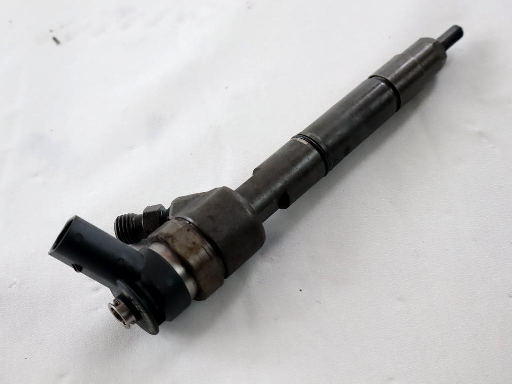 INJEKTORJI DIESEL OEM N. A6400700787 ORIGINAL REZERVNI DEL MERCEDES CLASSE B W245 T245 5P (2005 - 2011) DIESEL LETNIK 2006