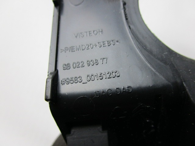 SREDINSKA KONZOLA  OEM N. 9802293877 ORIGINAL REZERVNI DEL CITROEN C3 SX SY MK3 (DAL 2016) DIESEL LETNIK 2016
