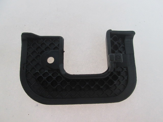 DRUGI ZUNANJI DODATKI OEM N. 1247230224 ORIGINAL REZERVNI DEL MERCEDES CLASSE E W124 BER/SW (1984 - 1995)BENZINA LETNIK 1993