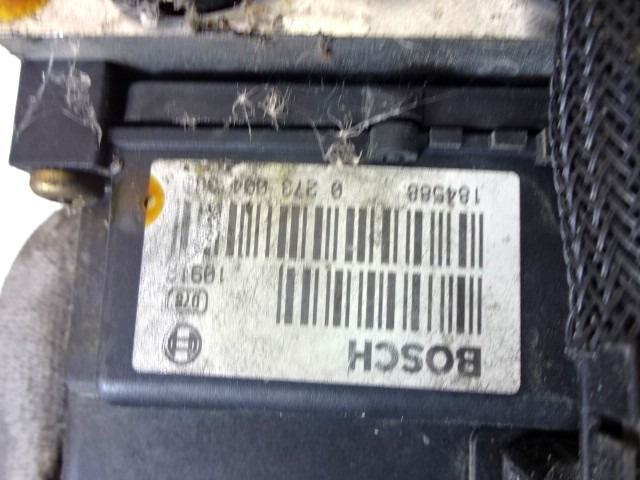 ABS AGREGAT S PUMPO OEM N. 265215457 ORIGINAL REZERVNI DEL NISSAN TERRANO II R20 R (1999 - 2002) DIESEL LETNIK 2001