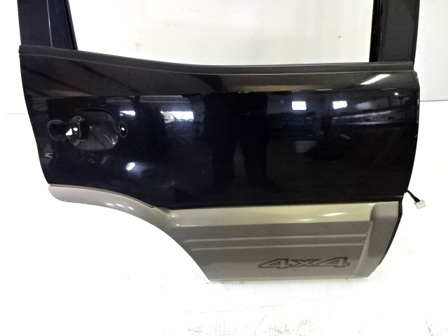 ZADNJA DESNA VRATA OEM N. 821007F630 ORIGINAL REZERVNI DEL NISSAN TERRANO II R20 R (1999 - 2002) DIESEL LETNIK 2001