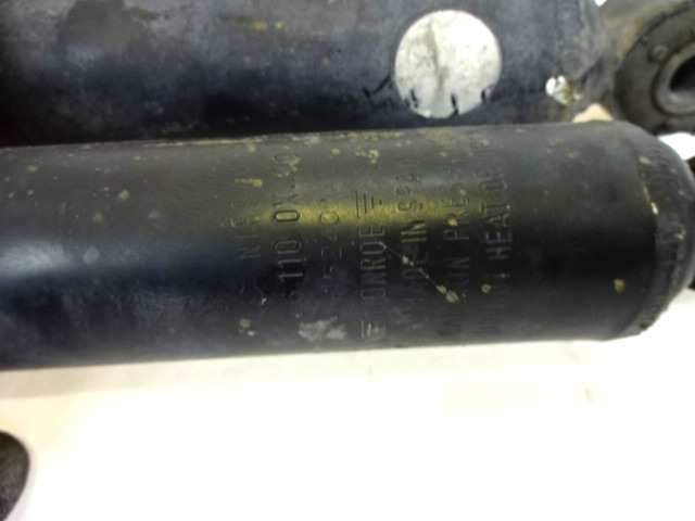 ZADNJI AMORTIZERJI OEM N. 561100X400 ORIGINAL REZERVNI DEL NISSAN TERRANO II R20 R (1999 - 2002) DIESEL LETNIK 2001