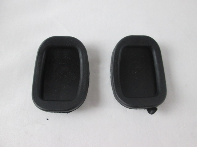 PEDALI OEM N. 182282 ORIGINAL REZERVNI DEL FIAT 500 MK1 (1957 - 1975)BENZINA LETNIK 1957