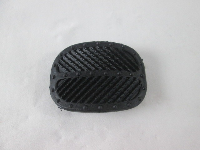 PEDALI OEM N. 12390710 ORIGINAL REZERVNI DEL FIAT 500 MK1 (1957 - 1975)BENZINA LETNIK 1957