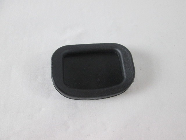 PEDALI OEM N. 12390710 ORIGINAL REZERVNI DEL FIAT 500 MK1 (1957 - 1975)BENZINA LETNIK 1957