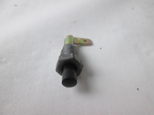 GLAVNO STIKALO LUCI OEM N.  ORIGINAL REZERVNI DEL FIAT 500 MK1 (1957 - 1975)BENZINA LETNIK 1957