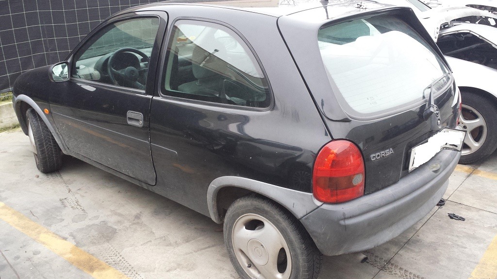 OPEL CORSA B 1.2 B 33KW 5M 3P (1995) RICAMBI IN MAGAZZINO 