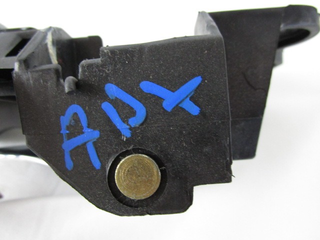 NOTRANJA KLJUKA  OEM N. 25707889 ORIGINAL REZERVNI DEL CADILLAC SRX (2004 - 2009) BENZINA LETNIK 2005