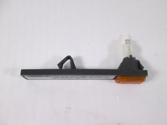 SPREDNJI INDIKATOR OEM N. 34880801 ORIGINAL REZERVNI DEL ALFA ROMEO 164 164 (1987 - 1998) DIESEL LETNIK 1987