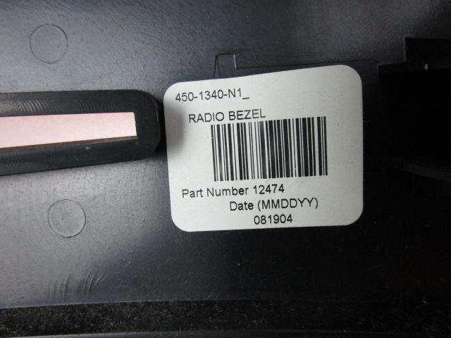 REZERVNI DELI, RADIJSKO-NAVIGACIJSKE NAPRAVE OEM N. 468100-5050 ORIGINAL REZERVNI DEL CADILLAC SRX (2004 - 2009) BENZINA LETNIK 2005