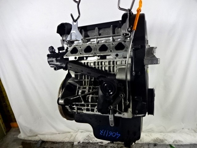 MOTOR OEM N. BUD ORIGINAL REZERVNI DEL VOLKSWAGEN POLO 9N R (2005 - 10/2009) BENZINA LETNIK 2007