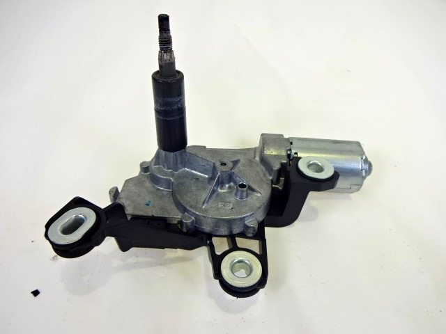 MOTORCEK ZADNJEGA BRISALCA OEM N. 0390201596 6Q6955711C ORIGINAL REZERVNI DEL VOLKSWAGEN POLO 9N R (2005 - 10/2009) BENZINA LETNIK 2007