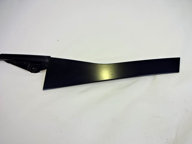ZUNANJI PROFILI IN LETVE OEM N. 6Q6839903R ORIGINAL REZERVNI DEL VOLKSWAGEN POLO 9N R (2005 - 10/2009) BENZINA LETNIK 2007