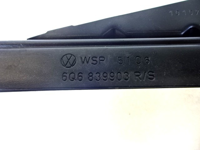 ZUNANJI PROFILI IN LETVE OEM N. 6Q6839903R ORIGINAL REZERVNI DEL VOLKSWAGEN POLO 9N R (2005 - 10/2009) BENZINA LETNIK 2007