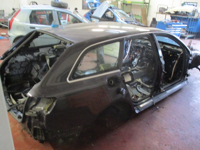 AUDI A6 SW 3.0 D 4X4 165KW 5P AUT (2005) RICAMBIO USATO 