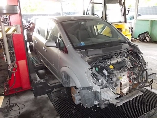 OPEL ZAFIRA B 1.9 D 88KW 6M 5P (2007) RICAMBIO USATO 