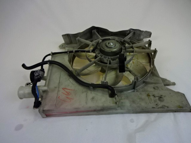 VENTILATOR HLADILNIKA OEM N. 16360-0Q020-00 ORIGINAL REZERVNI DEL CITROEN C1 (2005 - 2014) BENZINA LETNIK 2010