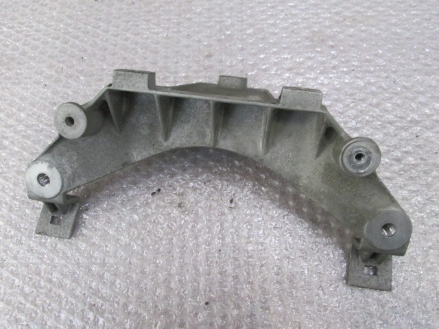 ZASCITA PODVOZJA  OEM N. 51717137238 ORIGINAL REZERVNI DEL BMW X5 E70 (2006 - 2010) DIESEL LETNIK 2010