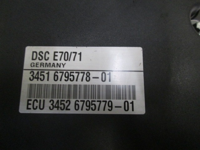 ABS AGREGAT S PUMPO OEM N. 34516795778 ORIGINAL REZERVNI DEL BMW X5 E70 (2006 - 2010) DIESEL LETNIK 2010