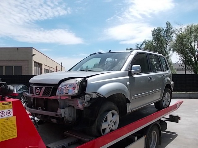 NISSAN X-TRAIL T30 2.2 D 4X4 100KW 6M 5P (2005) RICAMBIO USATO 