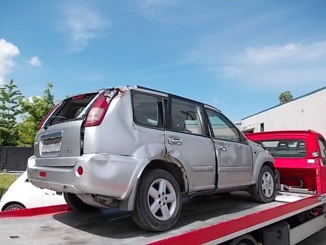 NISSAN X-TRAIL T30 2.2 D 4X4 100KW 6M 5P (2005) RICAMBI IN MAGAZZINO 