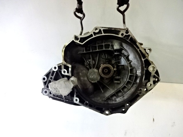ROCNI MENJALNIK OEM N. 90400209 ORIGINAL REZERVNI DEL OPEL CORSA C X01 (10/2000 - 2004) BENZINA LETNIK 2001