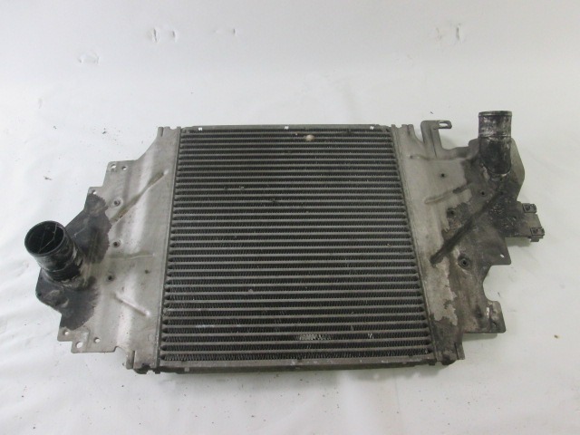 HLADILNIK INTERCOOLER OEM N. 7700436091/E ORIGINAL REZERVNI DEL RENAULT CLIO BB CB MK2 R / CLIO STORIA (05/2001 - 2012) DIESEL LETNIK 2003