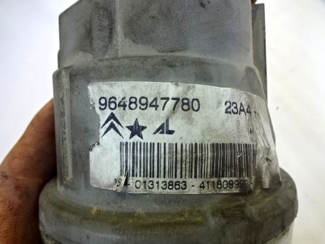 LEVA MEGLENKA OEM N. 9648947780 ORIGINAL REZERVNI DEL CITROEN C3 / PLURIEL MK1 (2002 - 09/2005) DIESEL LETNIK 2004