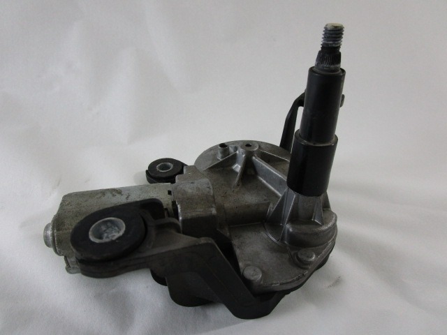 MOTORCEK ZADNJEGA BRISALCA OEM N. 390201591 ORIGINAL REZERVNI DEL OPEL ASTRA H A04 L48,L08,L35,L67 5P/3P/SW (2004 - 2007) DIESEL LETNIK 2006