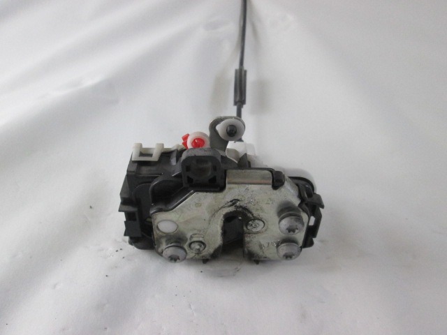 ZAKLEP VRAT OEM N. 51827414 ORIGINAL REZERVNI DEL FIAT 500 CINQUECENTO 312 MK3 (2007 - 2015) DIESEL LETNIK 2007