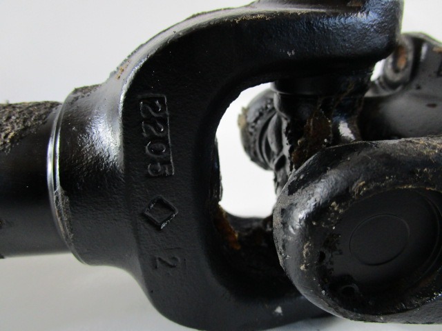 372002X900 ALBERO DI TRASMISSIONE ANTERIORE NISSAN TERRANO 2.7 74KW 3P D 5M (1995) RICAMBIO USATO 