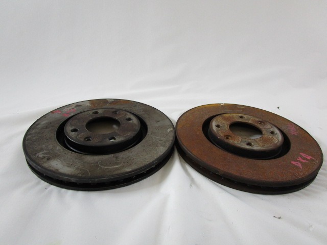 SPREDNJI ZAVORNI DISKI OEM N. NVE64311 ORIGINAL REZERVNI DEL PEUGEOT 3008 MK1 0U (2009 - 2016) DIESEL LETNIK 2011