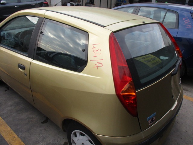 FIAT PUNTO 1.2 B 44KW 5M 3P (2000) RICAMBIO USATO 