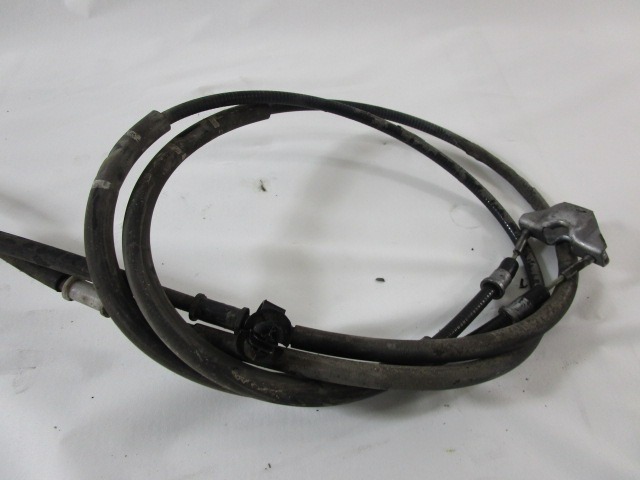 OEM N. 13340391 ORIGINAL REZERVNI DEL OPEL ZAFIRA B A05 M75 (2005 - 2008) DIESEL LETNIK 2007