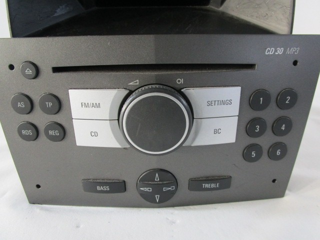 RADIO CD / OJACEVALNIK / IMETNIK HIFI OEM N. 13188461 ORIGINAL REZERVNI DEL OPEL ZAFIRA B A05 M75 (2005 - 2008) DIESEL LETNIK 2007