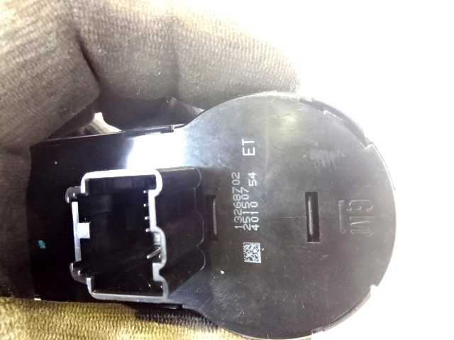 GLAVNO STIKALO LUCI OEM N. 13268702 ORIGINAL REZERVNI DEL OPEL ASTRA J P10 5P/3P/SW (2010 - 2015) DIESEL LETNIK 2014