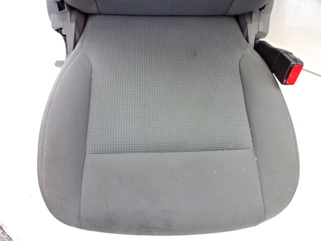 SPREDNJI DESNI SEDE? BLAGO OEM N. SEADTJPCHEROKEEKKMK4SV5P ORIGINAL REZERVNI DEL JEEP CHEROKEE MK4 KK (2008 - 2012)DIESEL LETNIK 2008